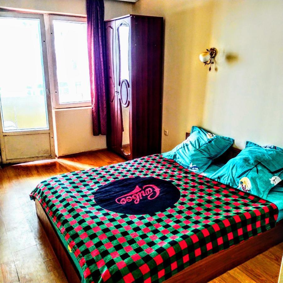 Masala Hostel Batoumi Extérieur photo