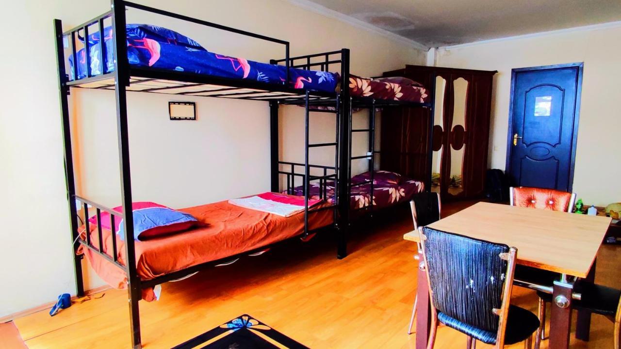 Masala Hostel Batoumi Extérieur photo